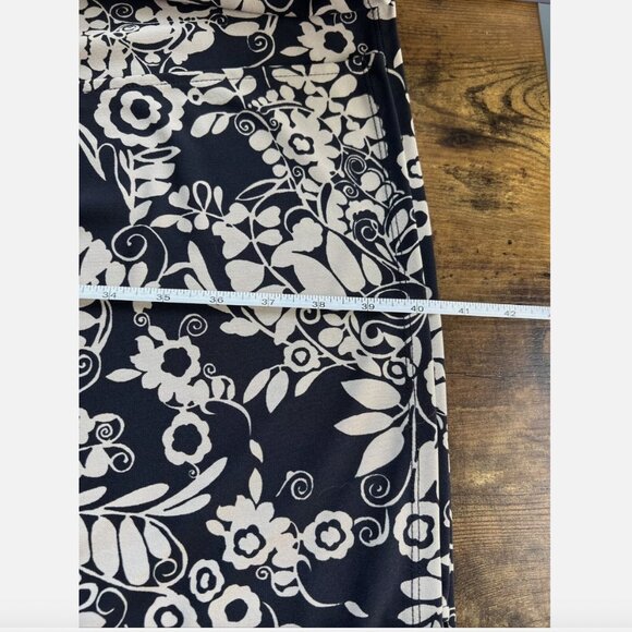 LOFT Dark Floral Print Navy + Cream True Wrap Midi Dress - Size 0 - Picture 6 of 8